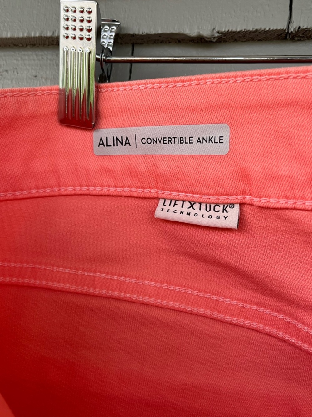 NYDJ Cropped Slim Jeans in Coral NWT SIZE 12 - Picture 8 of 10
